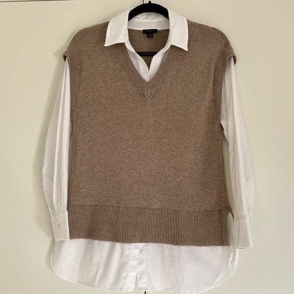 Ann Taylor Faux Layered Y2K Tan Sweater Vest with White shirt, XS - Picture 2 of 12
